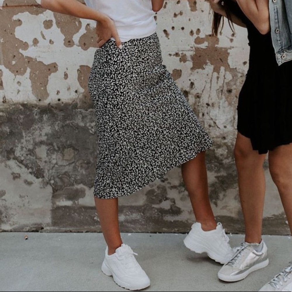 Animal printed midi skirt